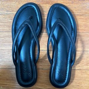 NIB J.Crew leather flip flops, size 7